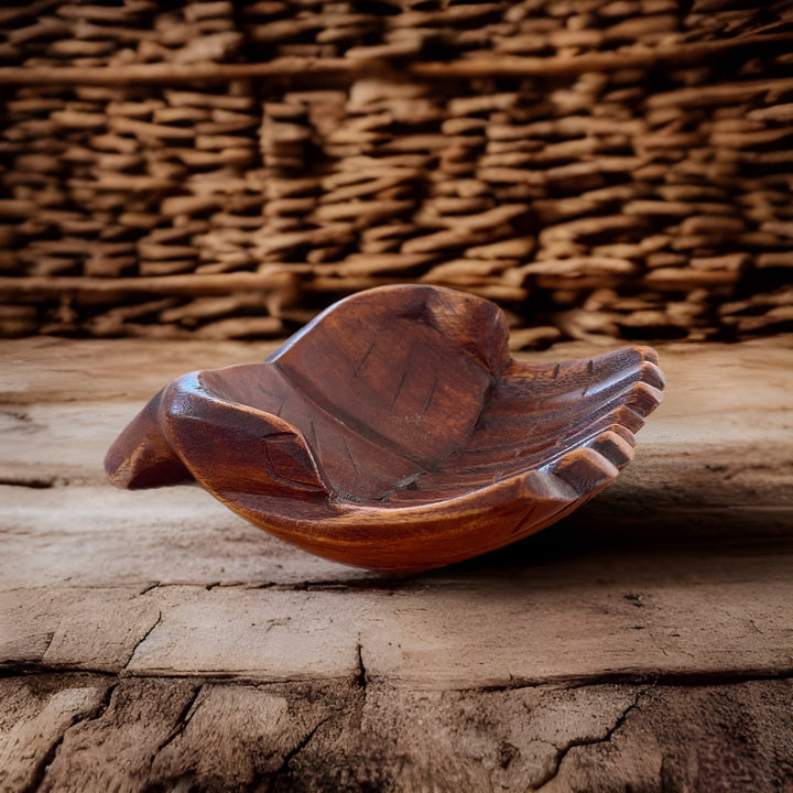 Hand Carved Suar Wood Hand Plates