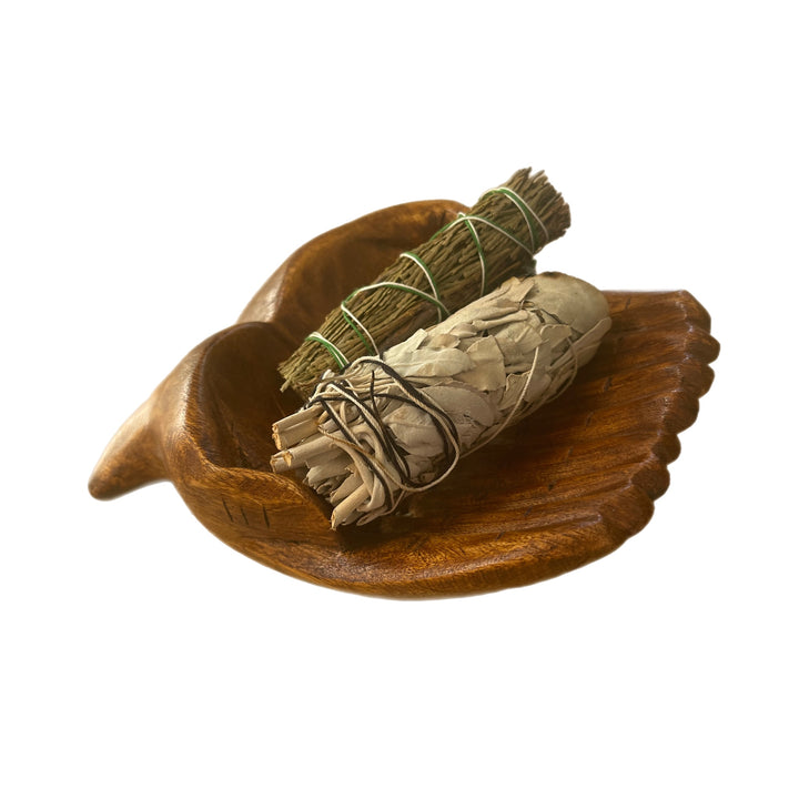Hand Carved Suar Wood Hand Plates